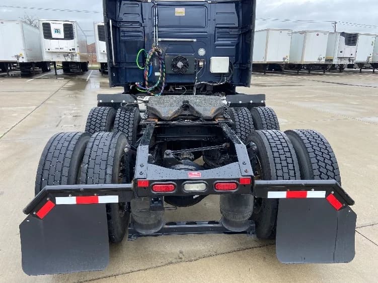 2020 Volvo VNL 760 in Arlington, TX — photo 6