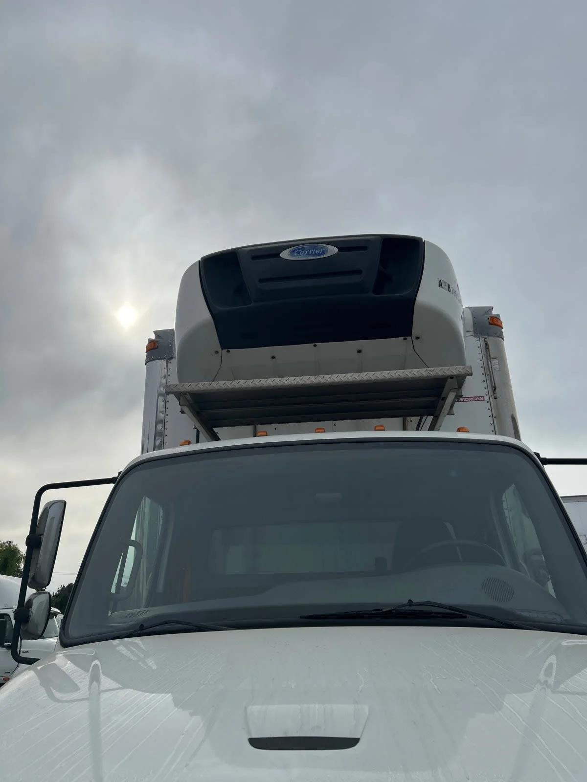 2018 Freightliner M2 106 in Pomona, CA — photo 7