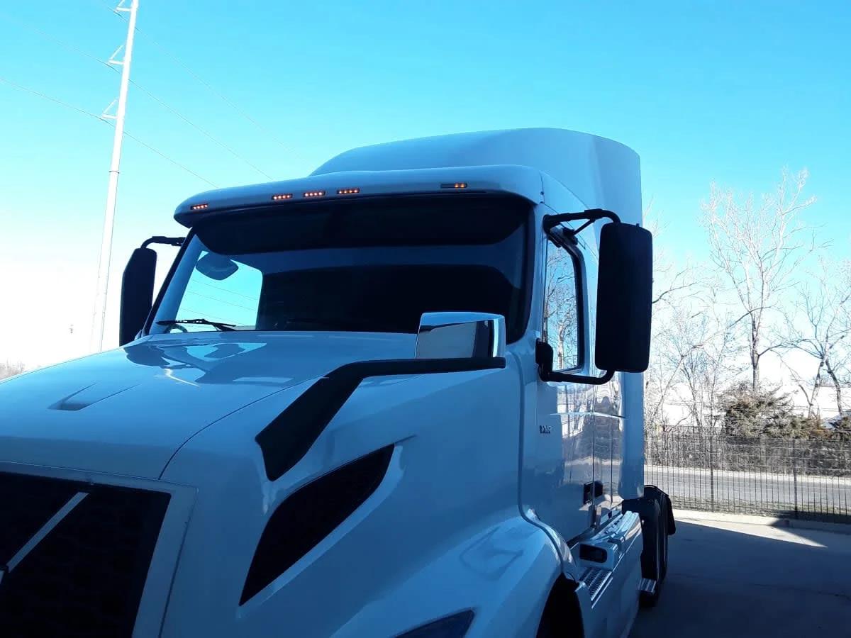 2020 Volvo VNR 640