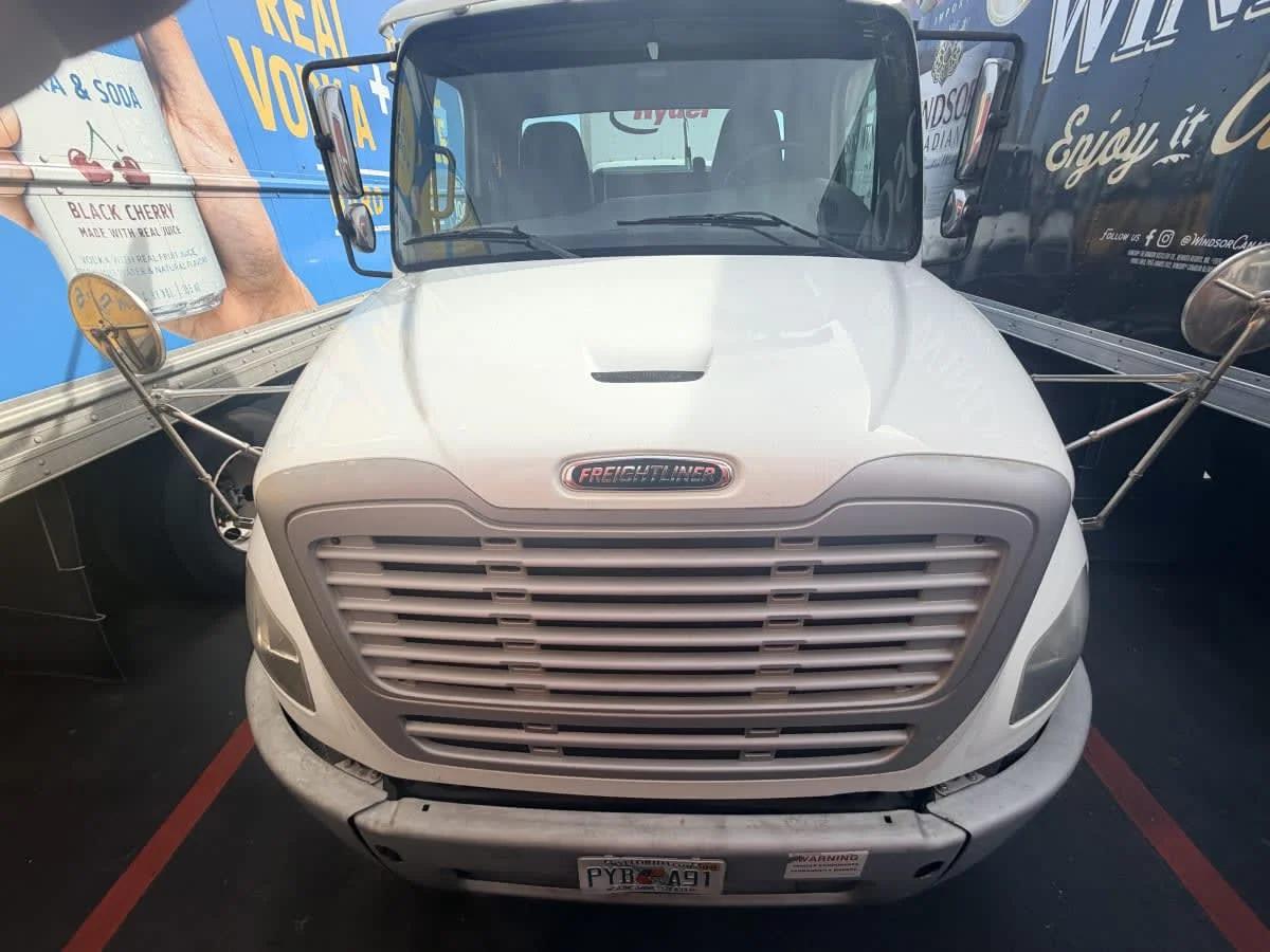 2017 Freightliner M2 112 in Tampa, FL — photo 2