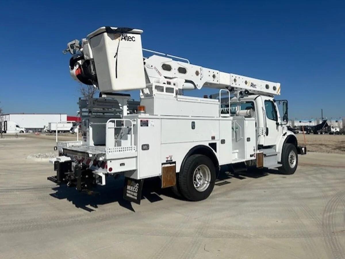 2020 Freightliner M2 106 in Fort Worth, TX — photo 8