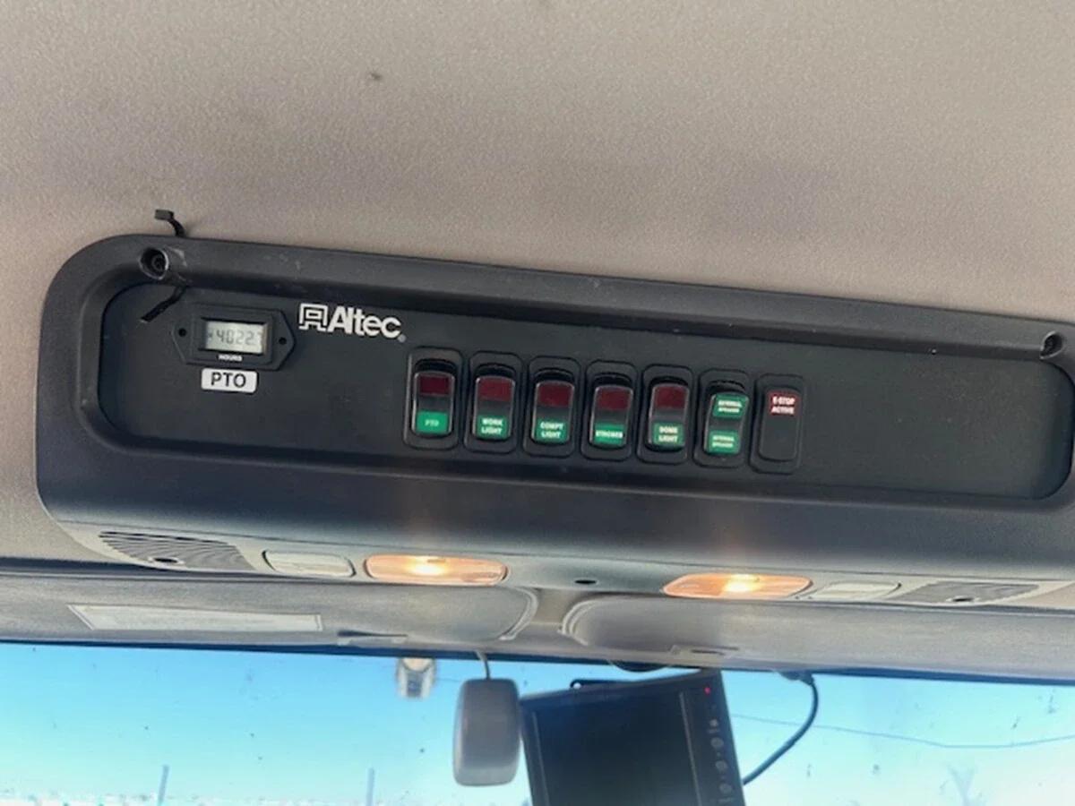 2020 Freightliner M2 106 in Fort Worth, TX — photo 18