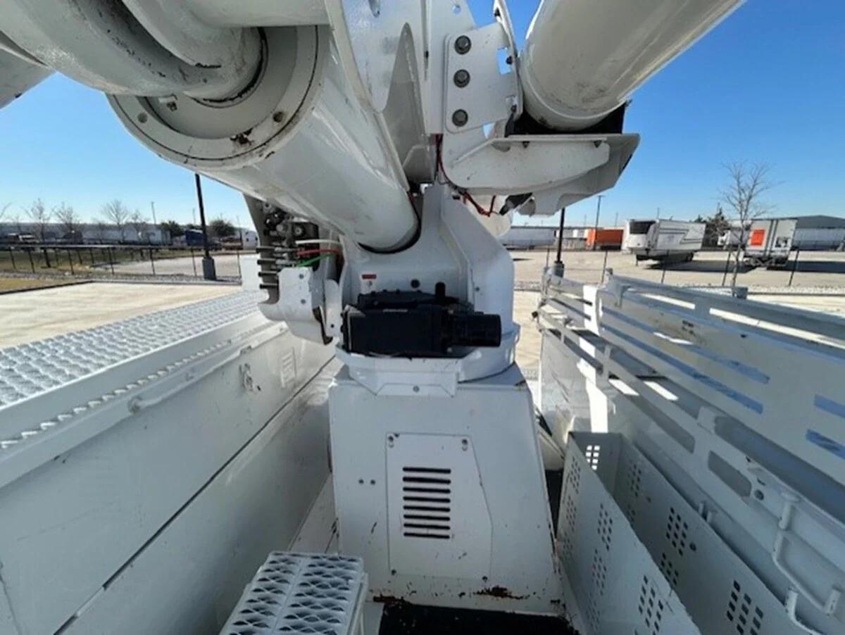 2020 Freightliner M2 106 in Fort Worth, TX — photo 36