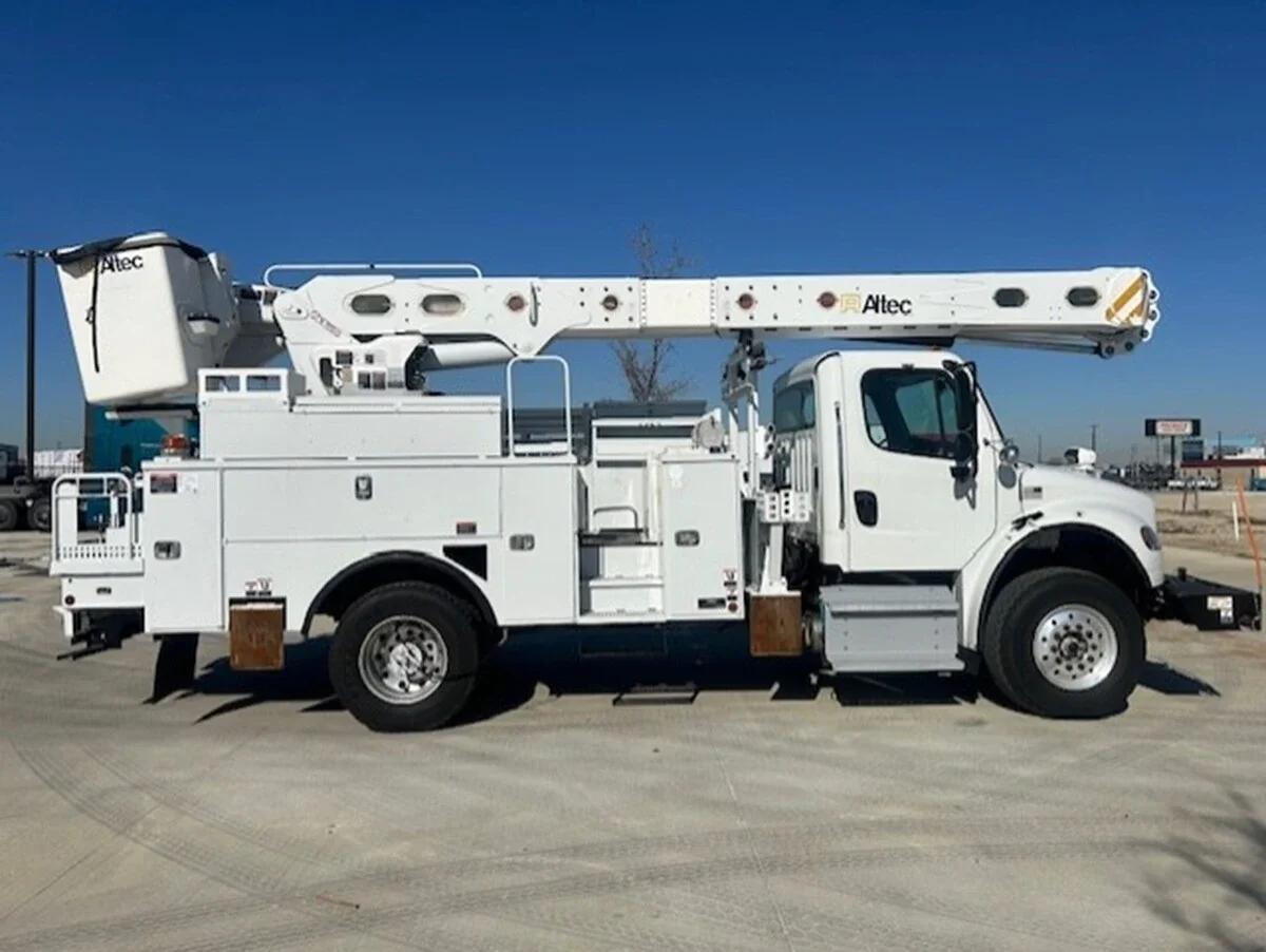 2020 Freightliner M2 106 in Fort Worth, TX — photo 7