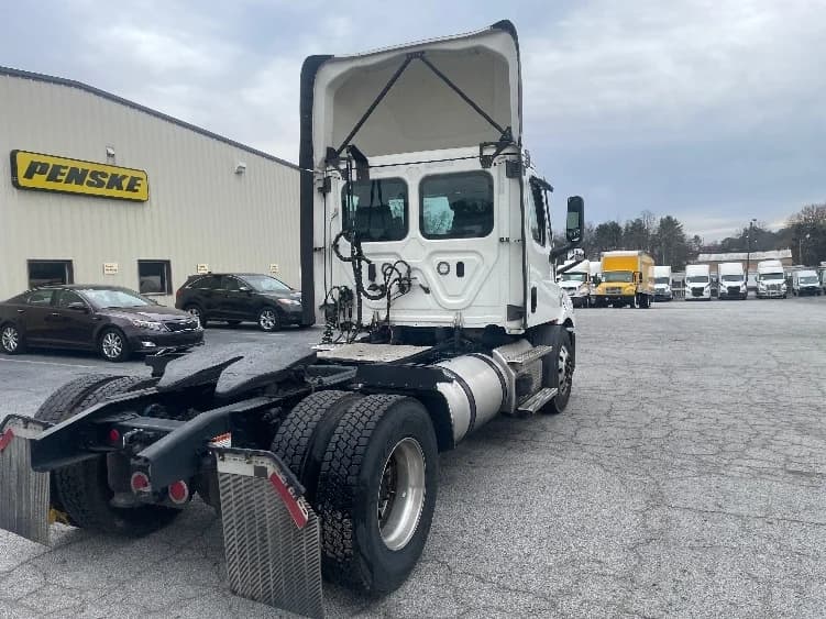2022 Freightliner Cascadia in Atlanta (Conyers), GA — photo 7