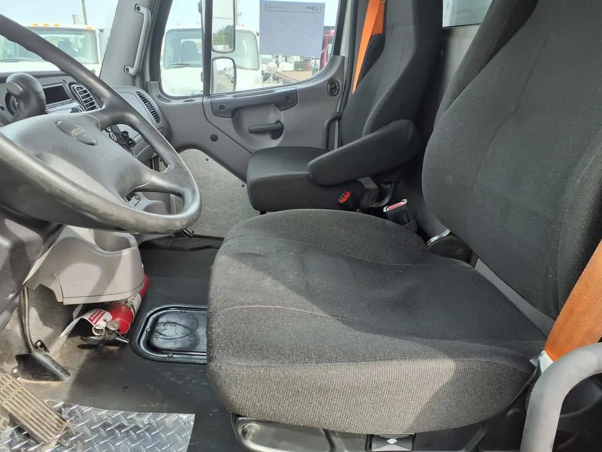 2020 Freightliner M2 106 in Greenville, SC — photo 7