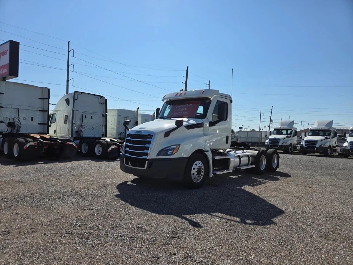 2020 Freightliner Cascadia