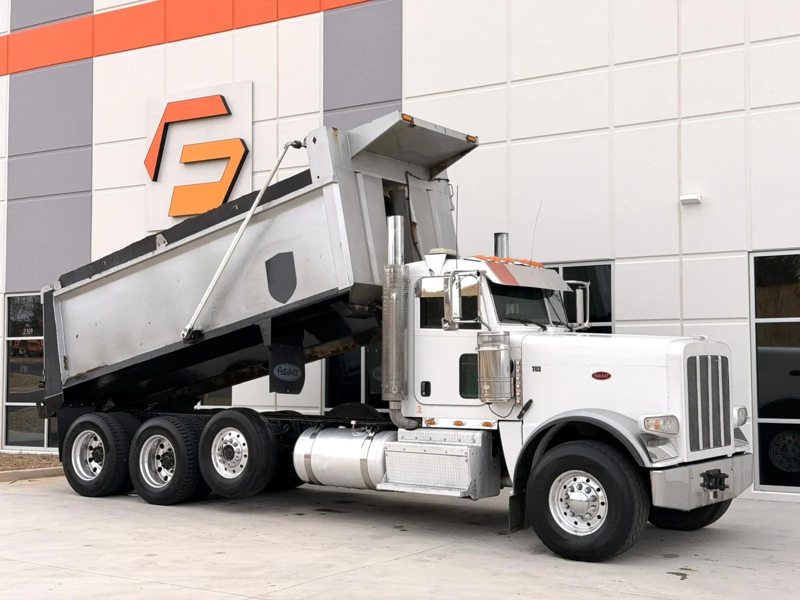 2011 Peterbilt 388