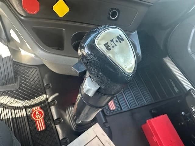 2019 Kenworth T880 in Fontana, CA — photo 6