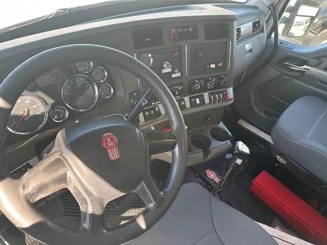 2019 Kenworth T880 in Fontana, CA — photo 5