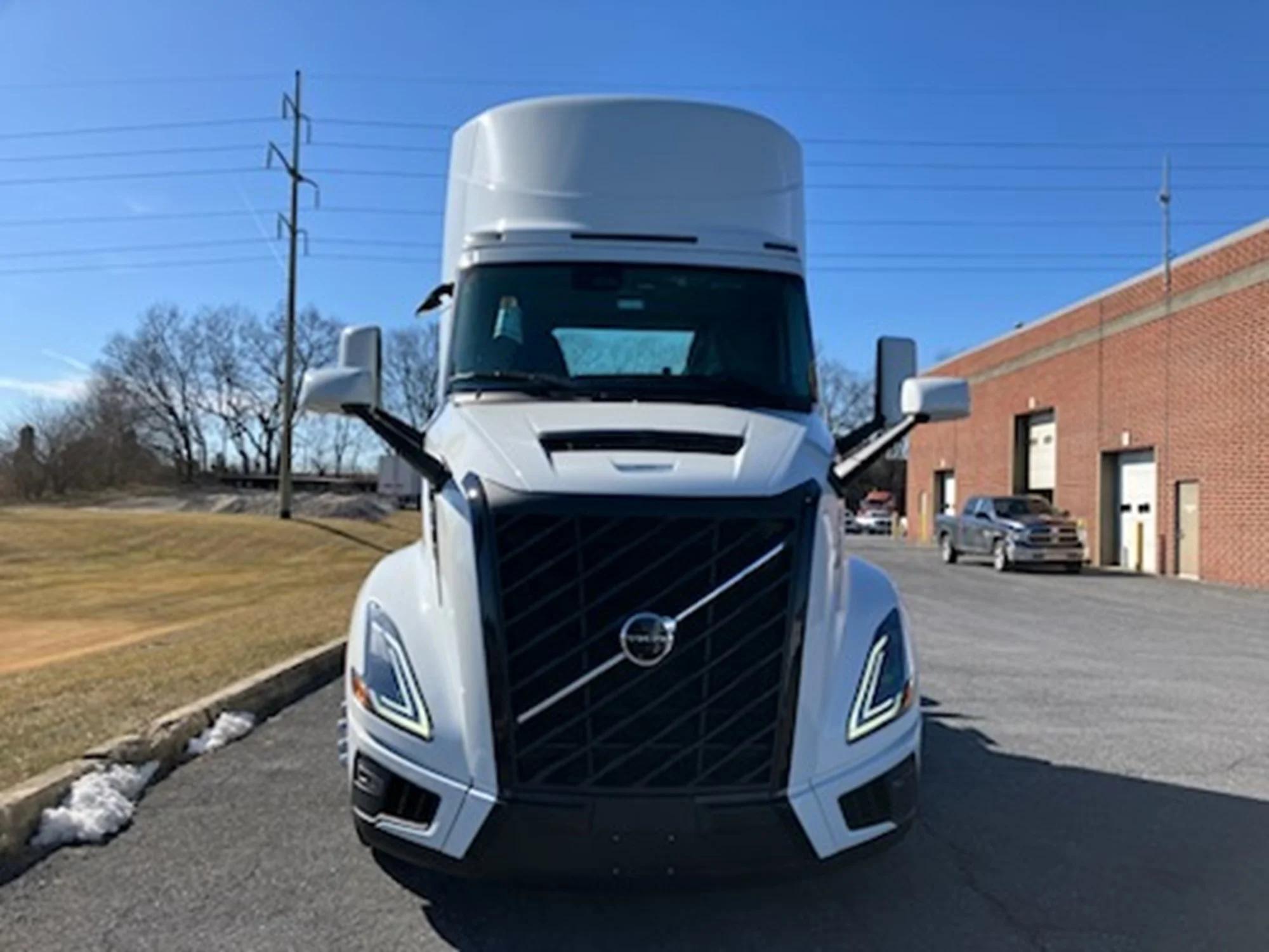 2025 Volvo 