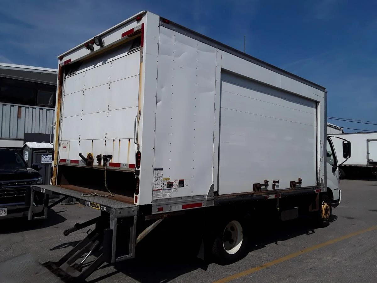 2019 Hino in Salisbury, MA — photo 4