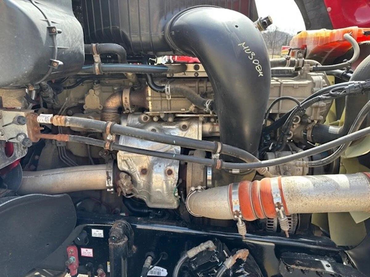 2021 Freightliner 122SD — photo 19