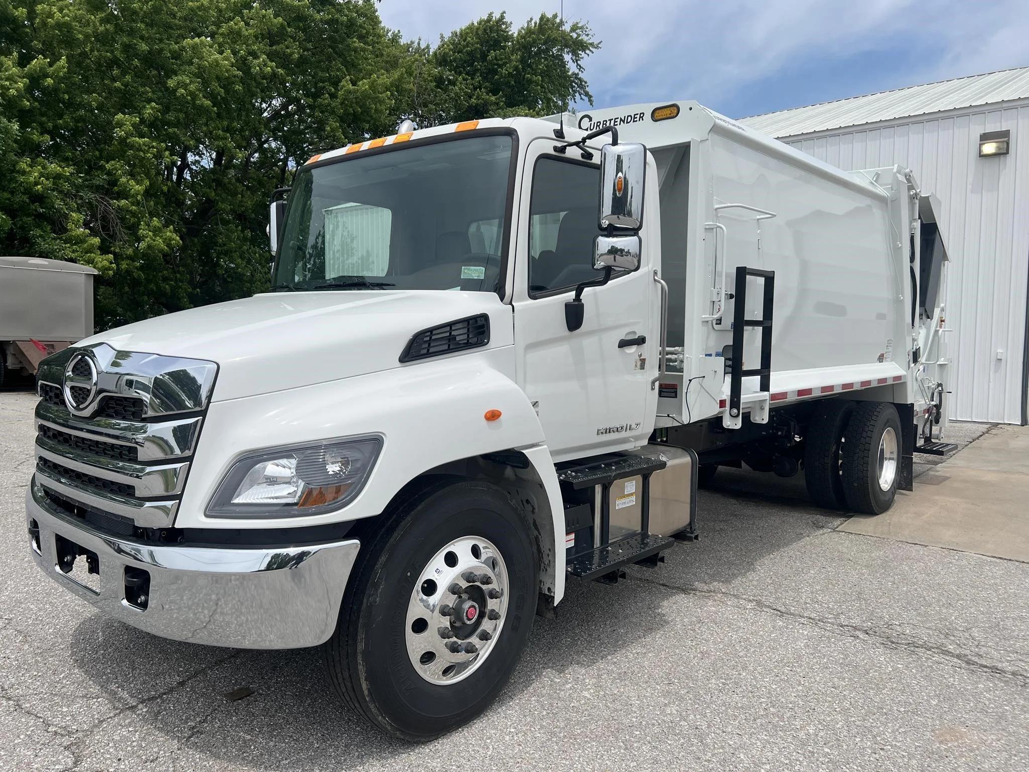 2025 Hino L7