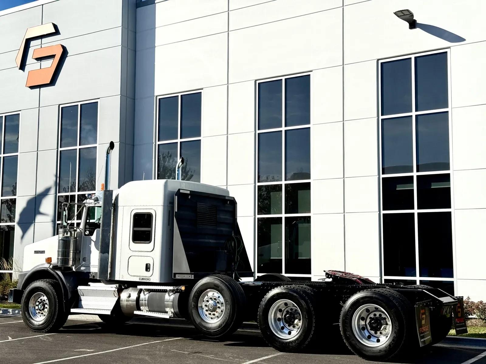 2012 Kenworth T800 in New Lenox, IL — photo 6