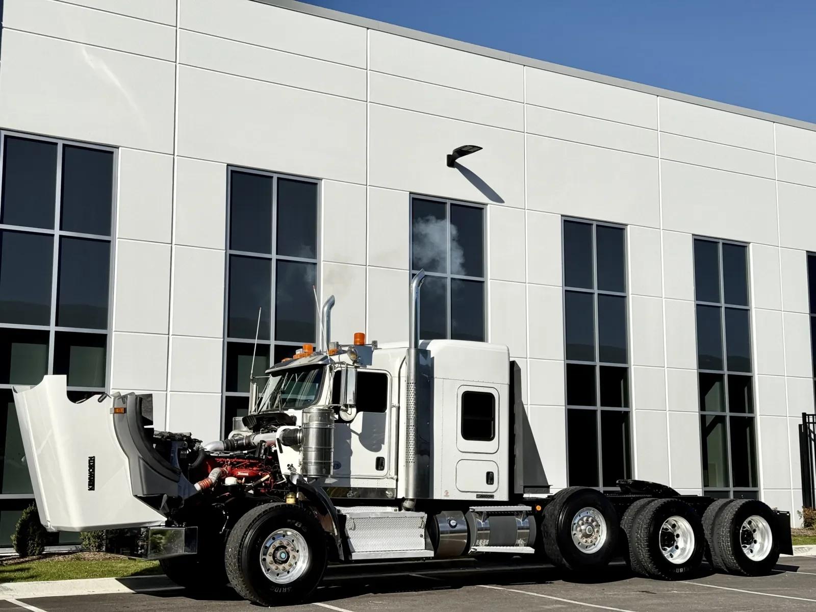 2012 Kenworth T800 in New Lenox, IL — photo 10