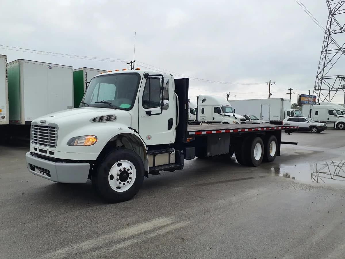 2019 Freightliner M2 106