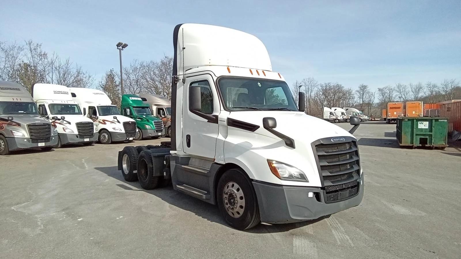 2020 Freightliner Cascadia in Shrewsbury, MA