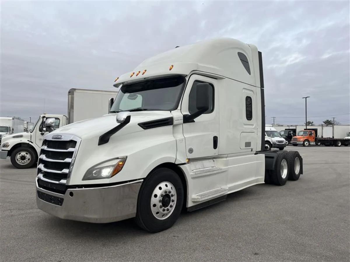 2020 Freightliner Cascadia
