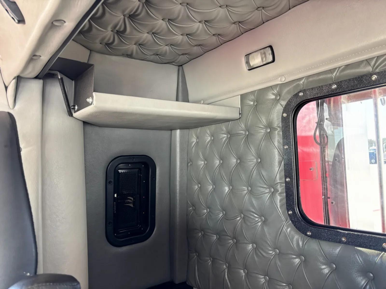 2019 Western Star 4900 in Hutchins, TX — photo 22