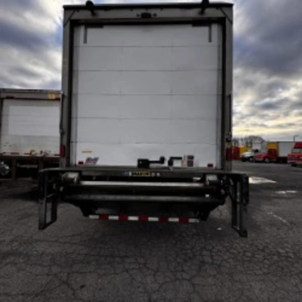 2022 Freightliner M2 106 in Syracuse, NY — photo 5