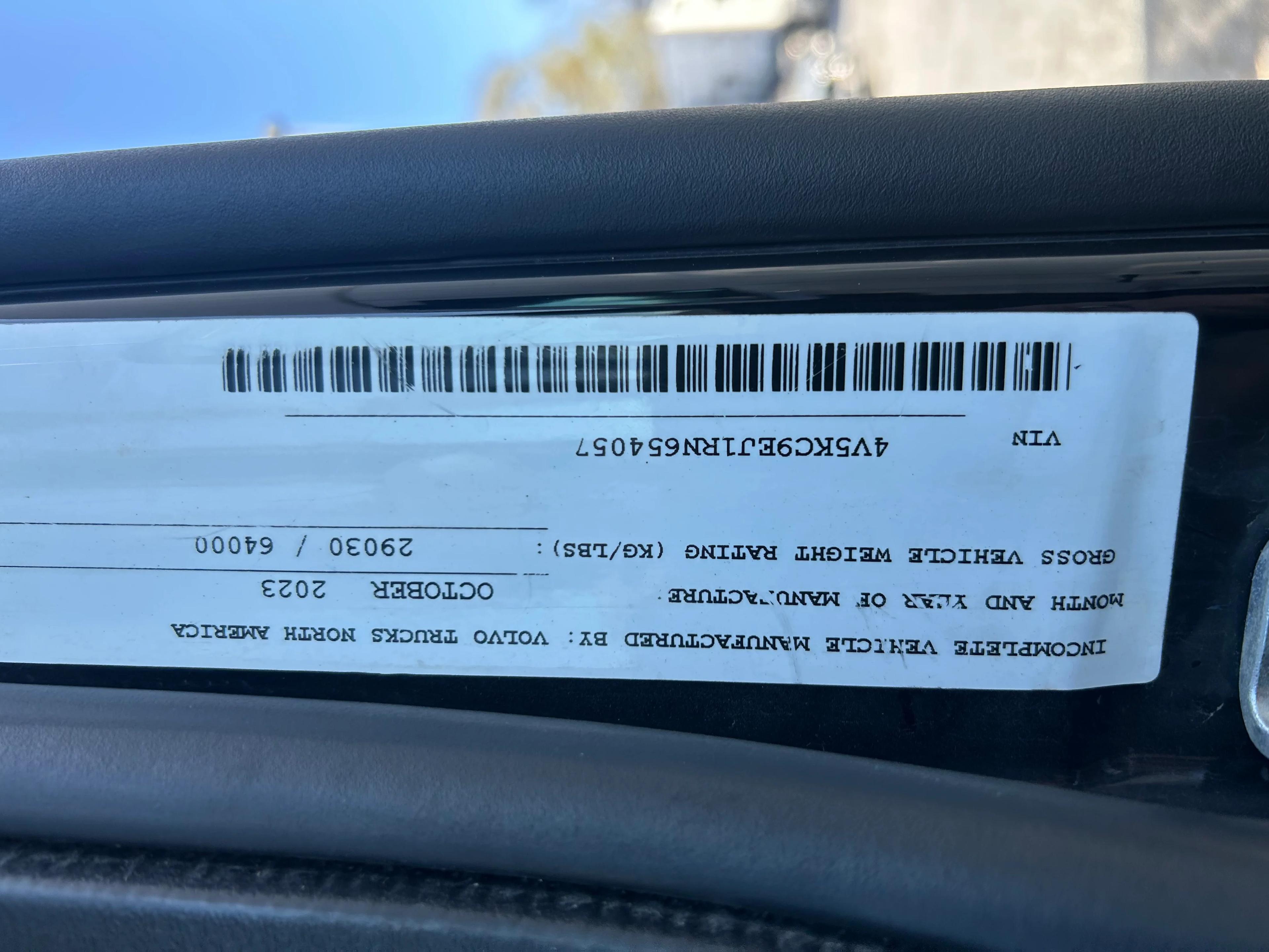 2024 Volvo VHD 300 in ROANOKE, VA — photo 23
