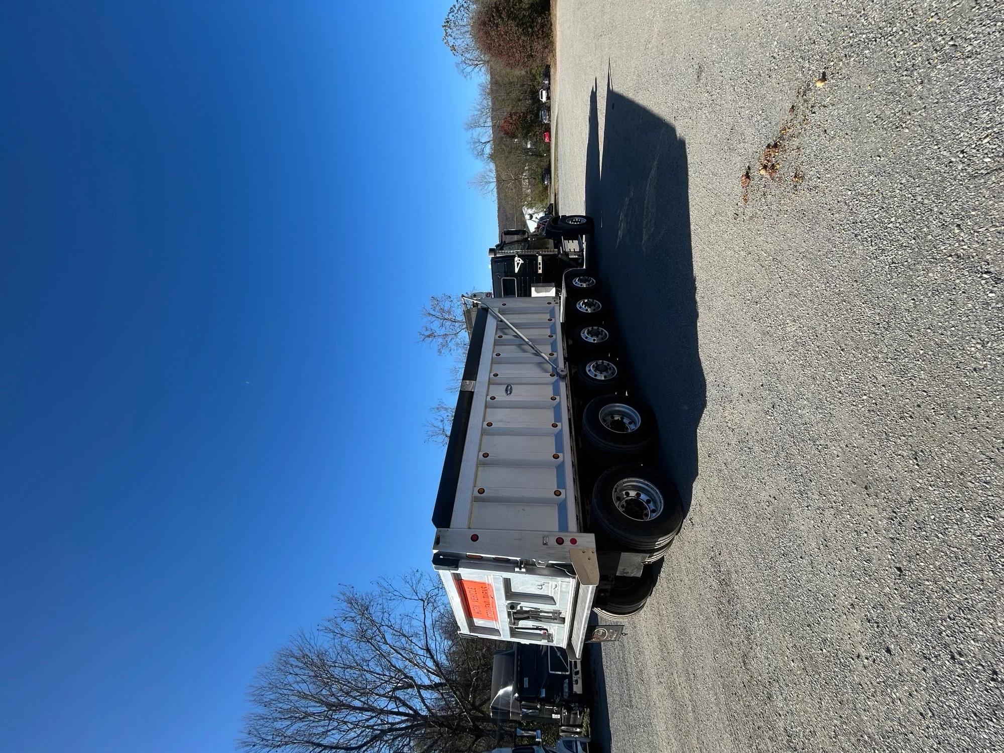2024 Volvo VHD 300 in ROANOKE, VA — photo 10