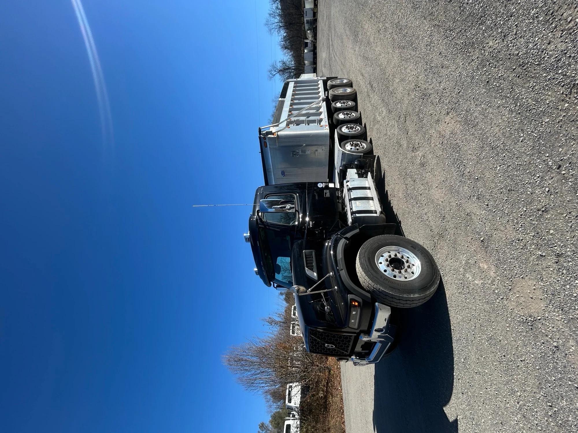2024 Volvo VHD 300 in ROANOKE, VA