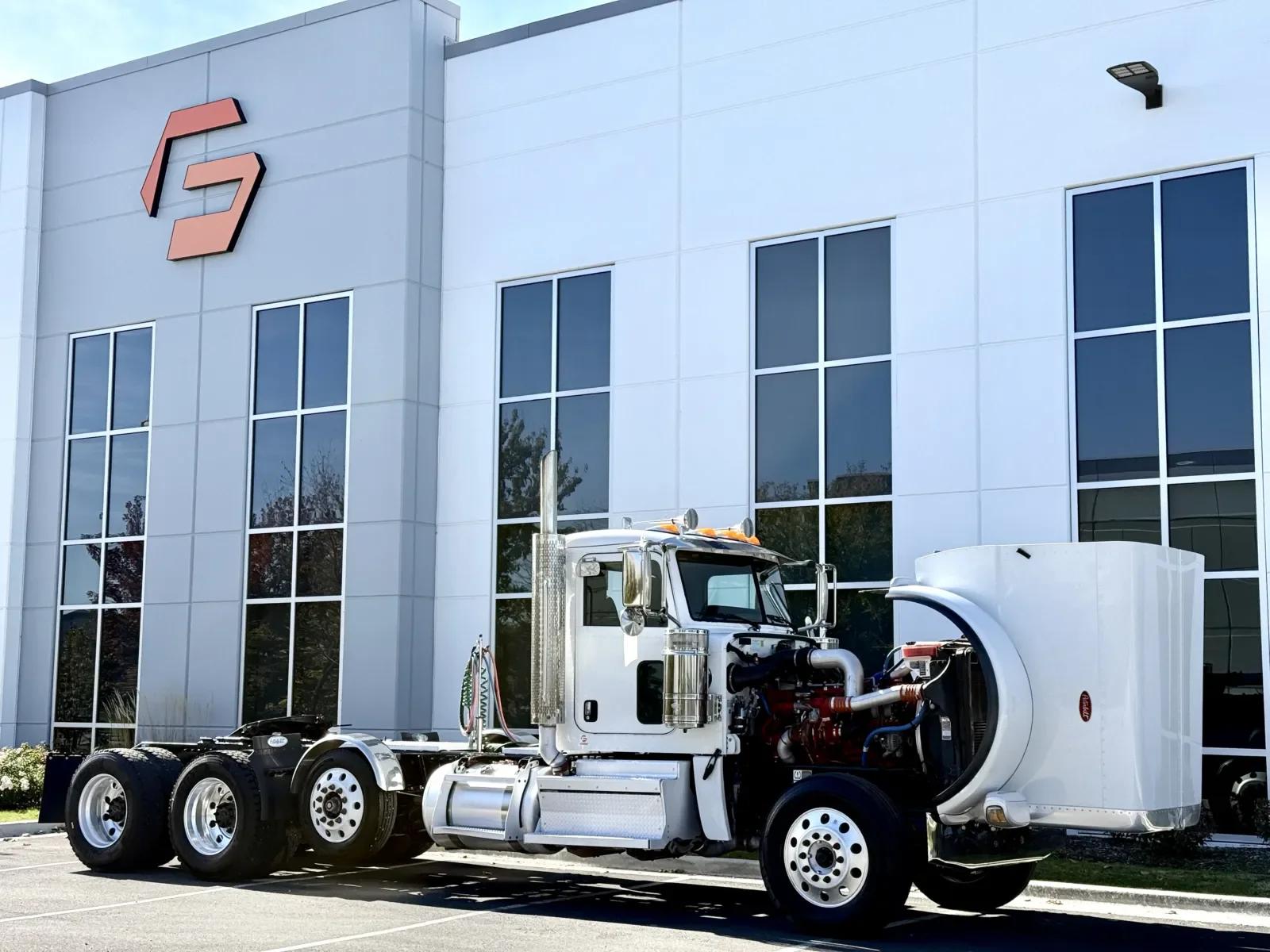 2020 Peterbilt 389 in New Lenox, IL — photo 9