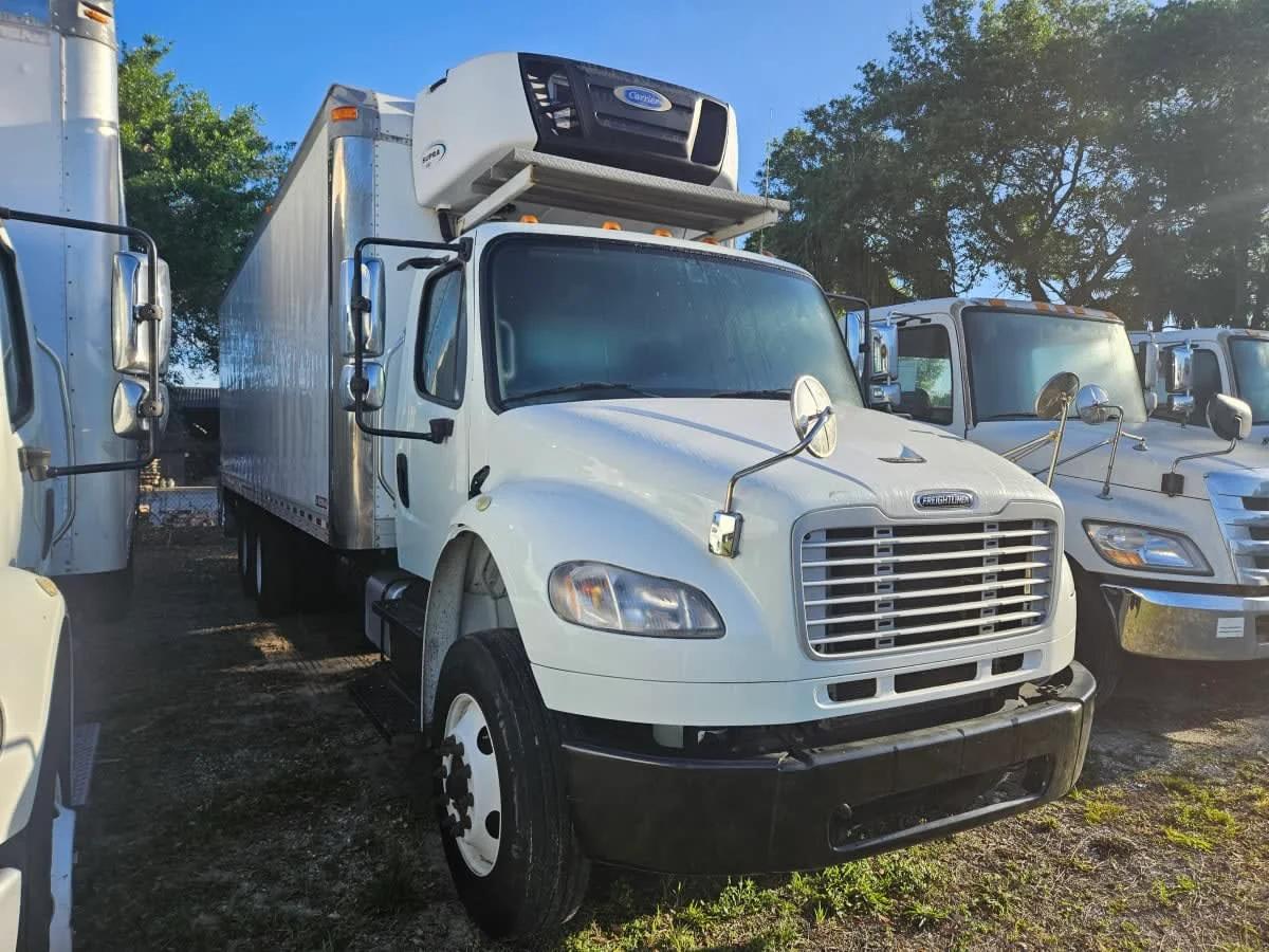 2019 Freightliner M2 106 in Orlando, FL — photo 3