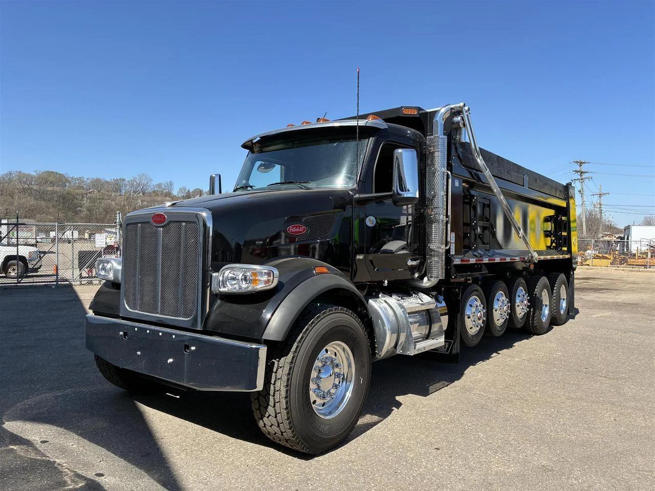 2026 Peterbilt 567 in South St. Paul, MN — photo 12