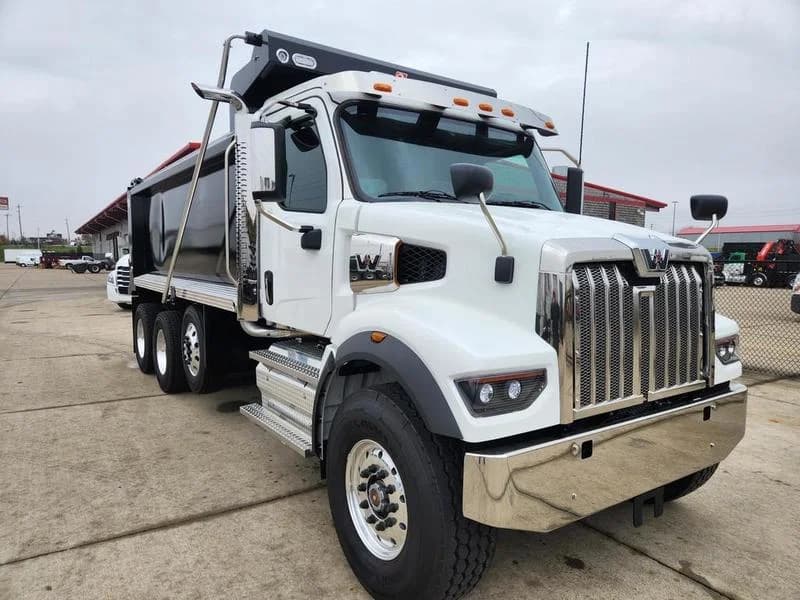 2027 Western Star 47X in Pittsburgh, PA — photo 26