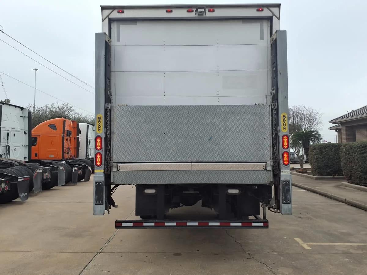 2018 International 4300 in Houston, TX — photo 5