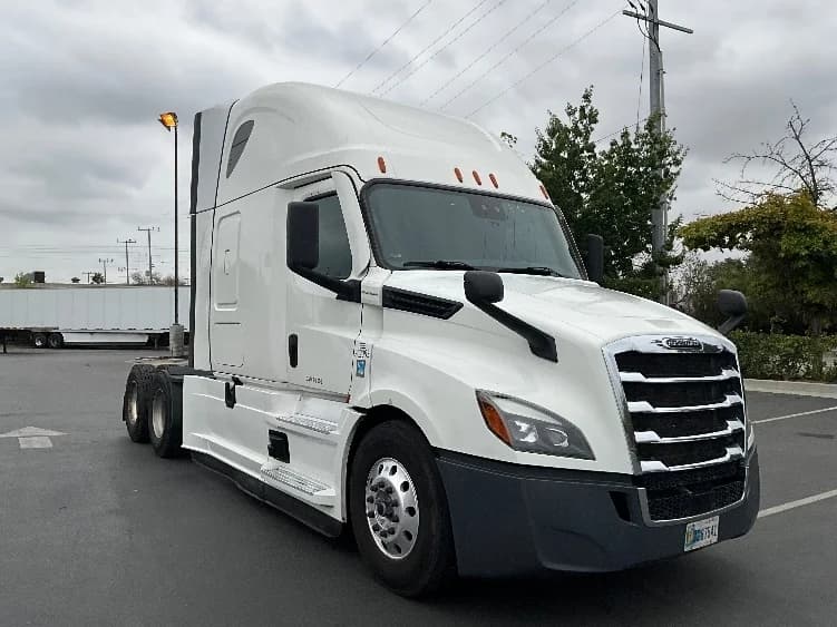 2023 Freightliner Cascadia