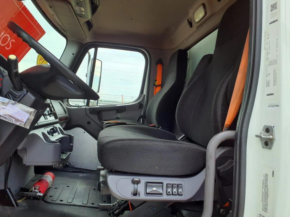 2019 Freightliner M2 106 in Birmingham, AL — photo 8