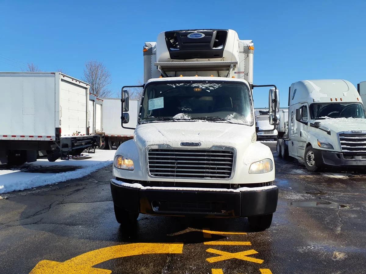 2018 Freightliner M2 106 in Bolingbrook, IL — photo 2