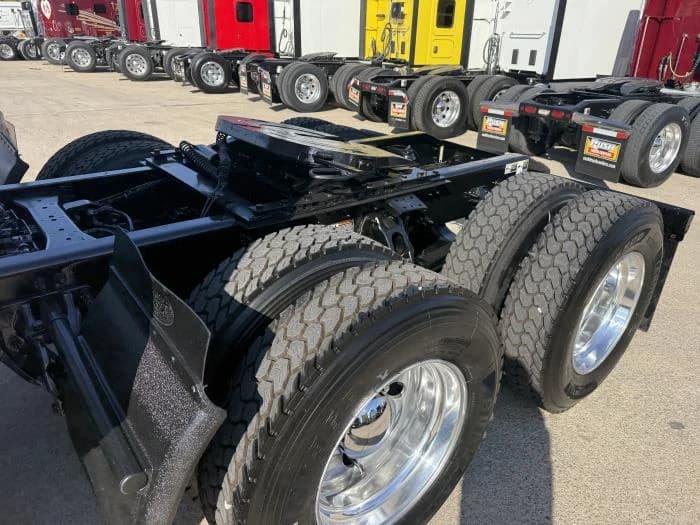2021 Peterbilt 579 in Dallas, TX — photo 43