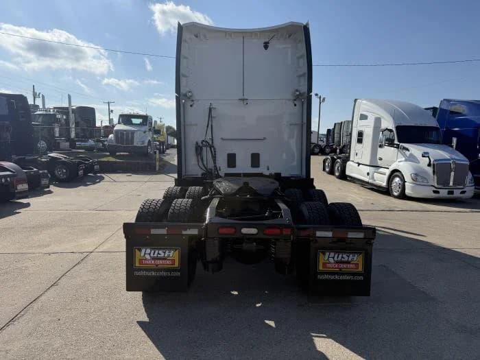 2021 Peterbilt 579 in Dallas, TX — photo 36