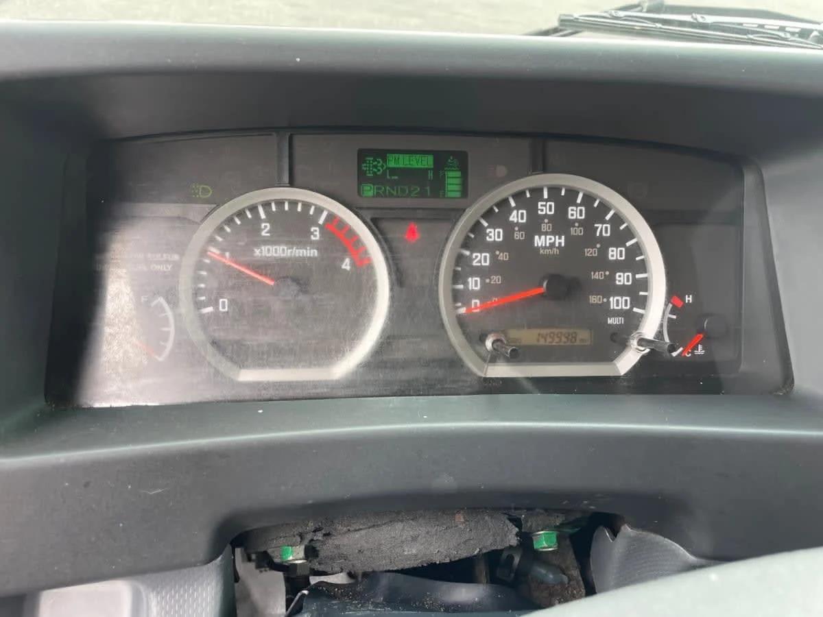 2019 Isuzu NQR in Farmingdale, NY — photo 11