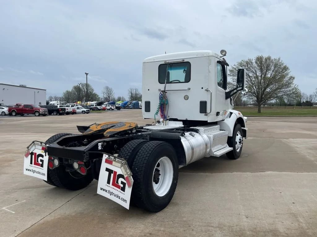 2020 Peterbilt 567 in Springfield, MO — photo 5