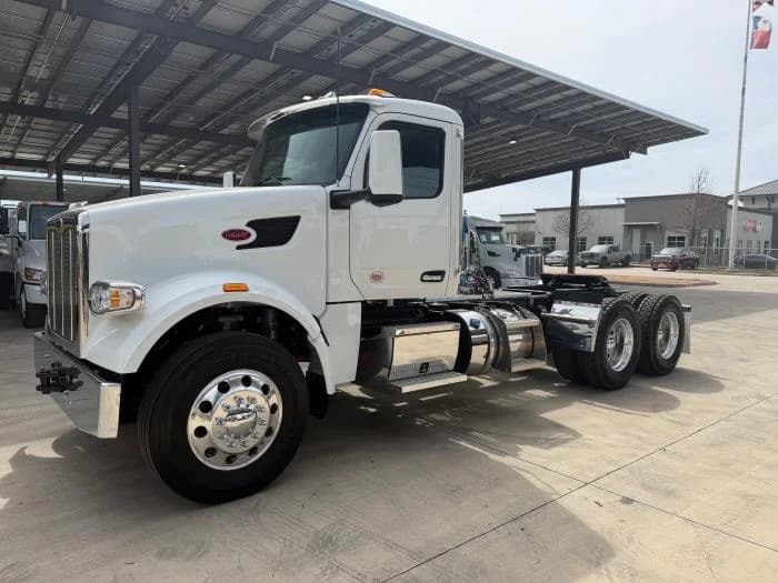 2027 Peterbilt 567 in San Antonio, TX — photo 3