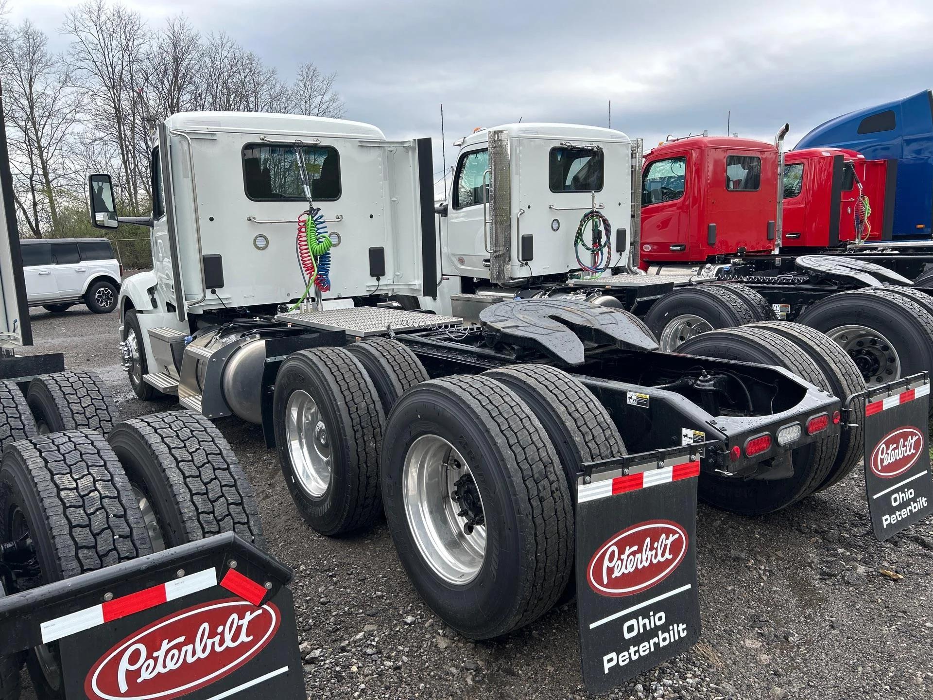 2027 Peterbilt 579 in Youngstown, OH — photo 4
