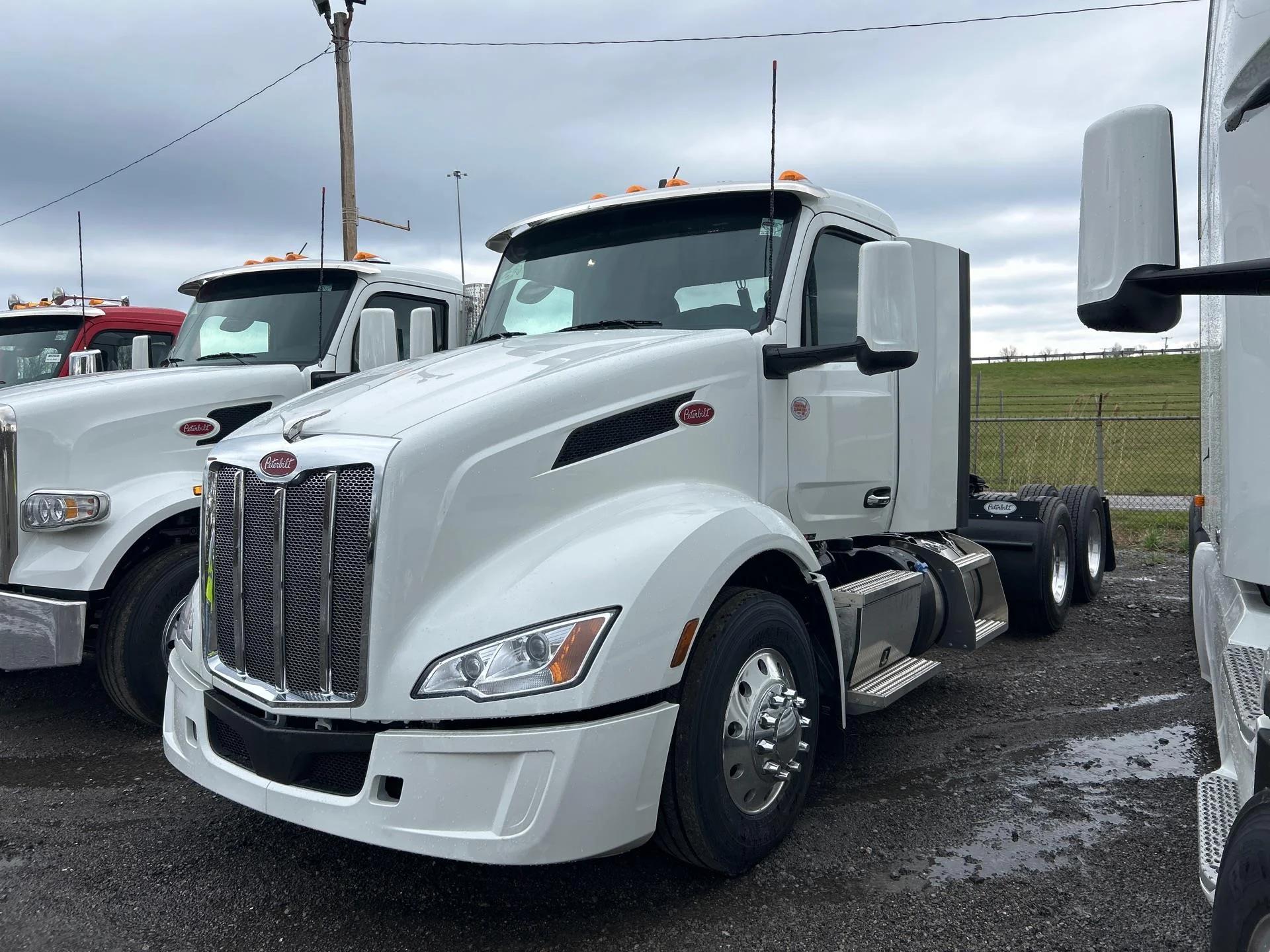 2027 Peterbilt 579 in Youngstown, OH