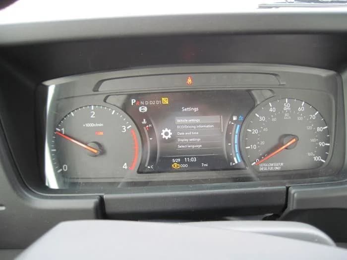2025 Isuzu NRR in Sealy, TX — photo 12