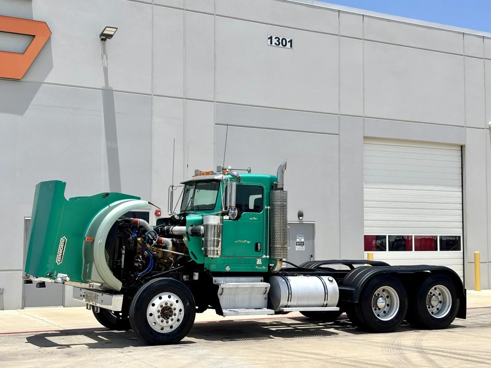 2003 Kenworth W900 in Hutchins, TX — photo 10