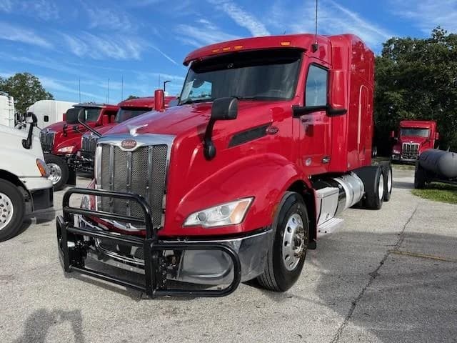 2022 Peterbilt 579 in Haines City, FL — photo 2