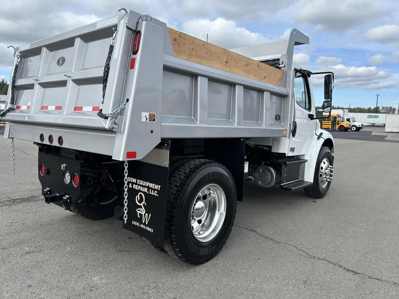2025 Freightliner M2 106 in Albany, OR — photo 5