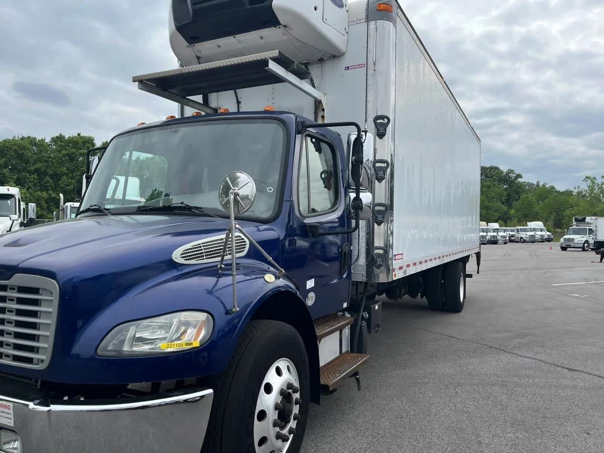 2018 Freightliner M2 106