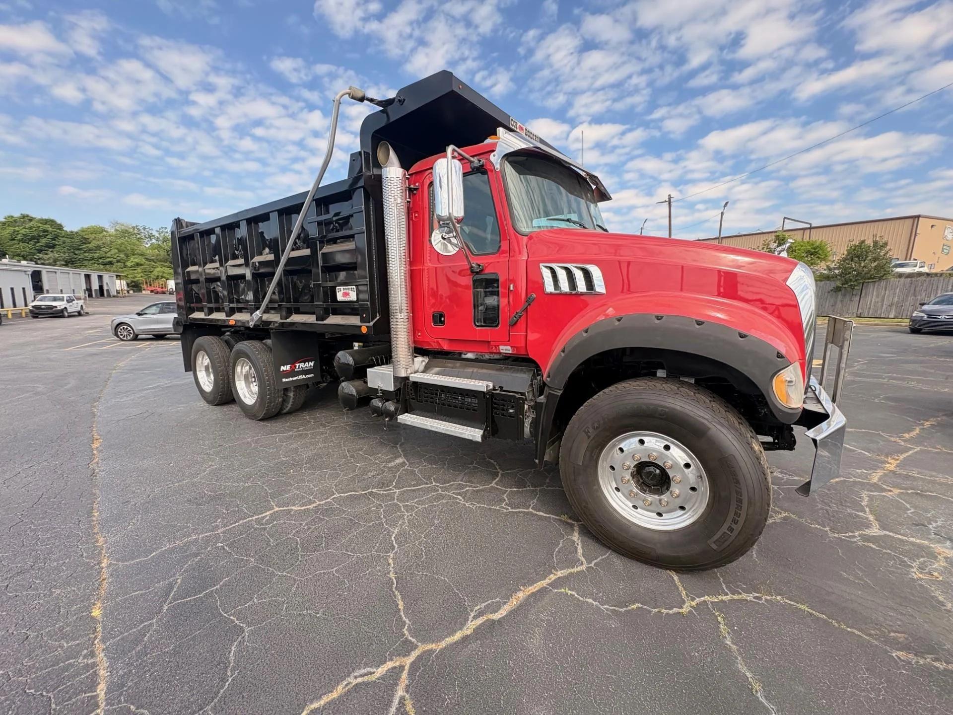 2019 Mack Granite in Macon, GA — photo 4