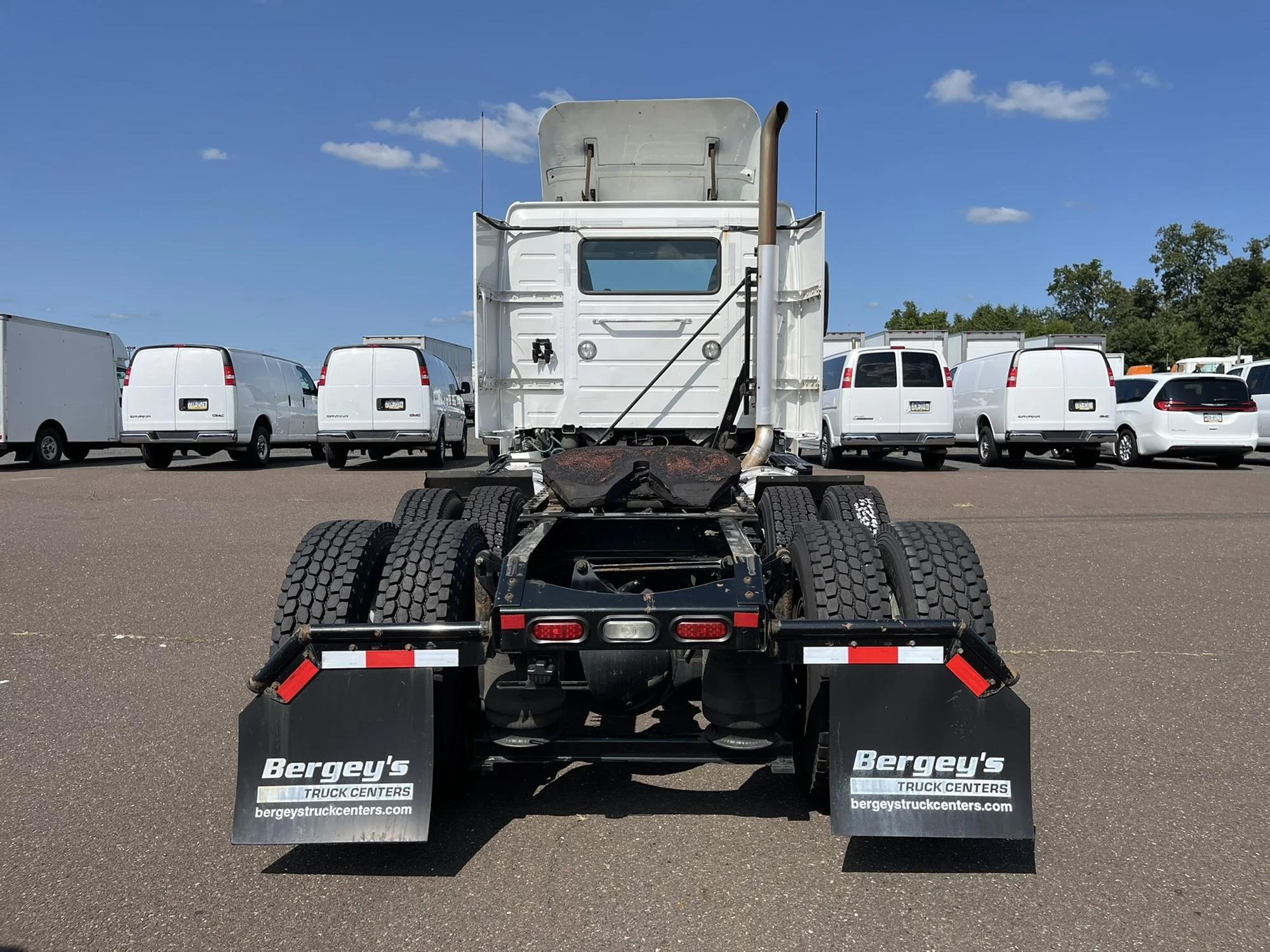 2019 Volvo VNR 640 — photo 5